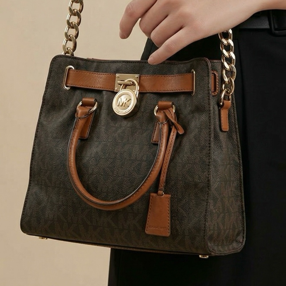 Authentic Vintage Michael Kors Hamilton large tote.